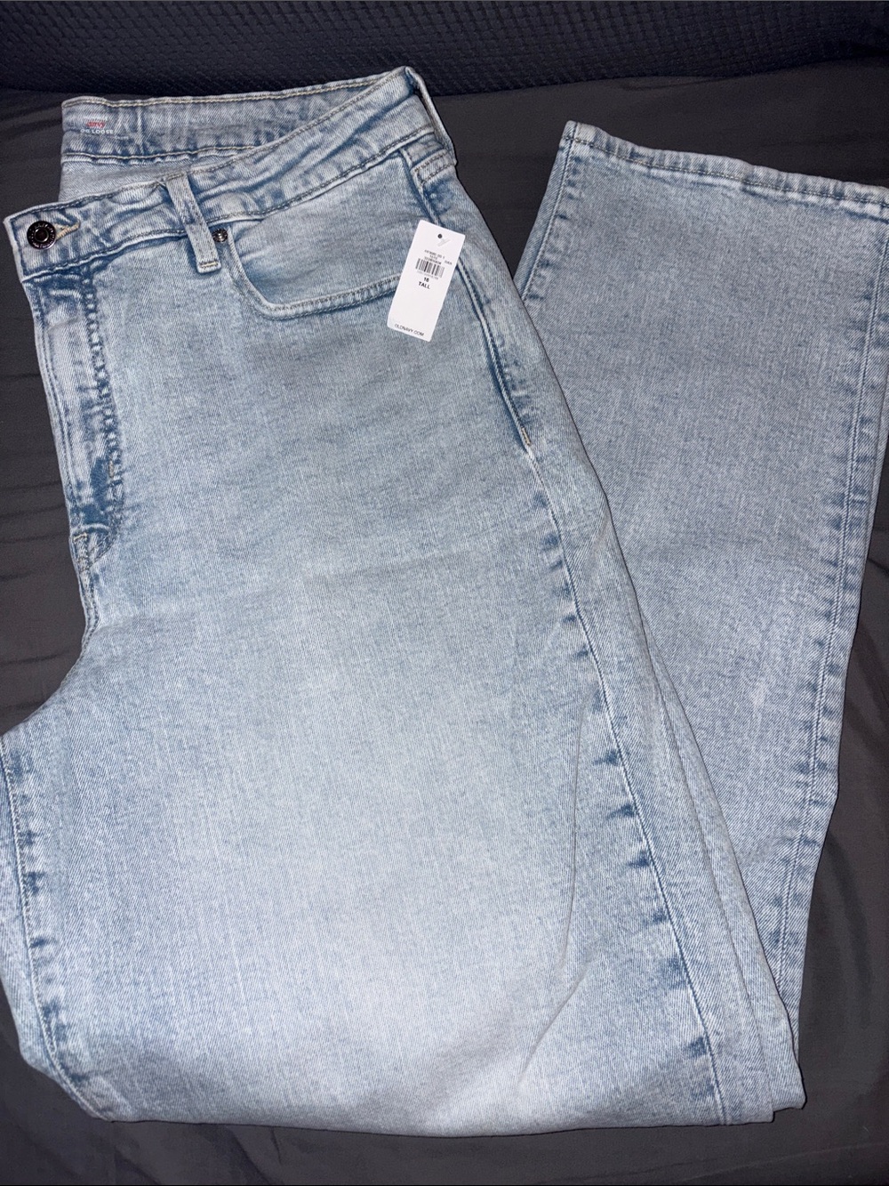 Old Navy “OG Loose” curvy jeans. High rise. Size 16 tall